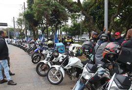 Governo Federal prepara linha de crédito para motociclistas de aplicativos financiarem motos novas