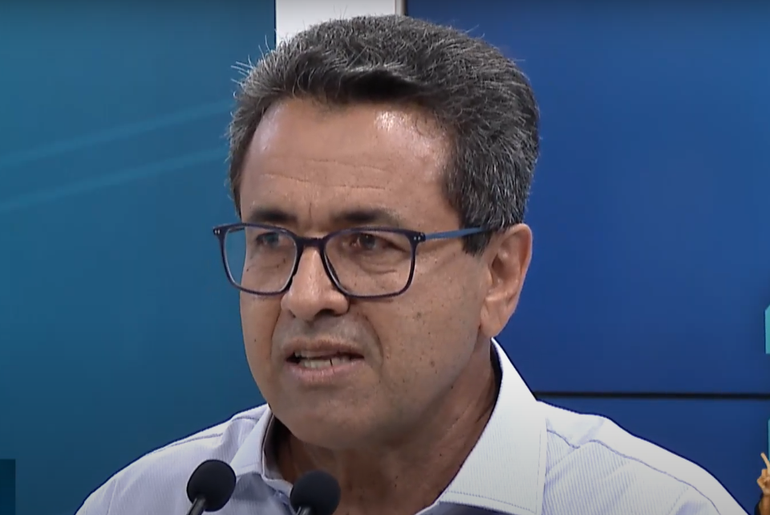 Secretário Luiz Roberto é internado após apresentar mal-estar no trabalho