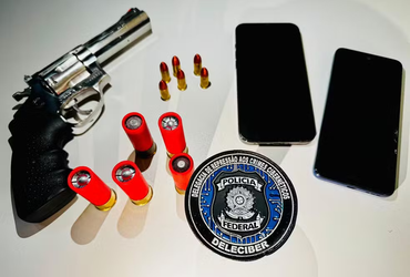 PF prende suspeito de divulgar material de abuso infantil em Santana do São Francisco