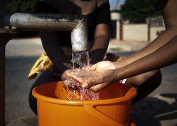 Fornecimento de água em Aracaju segue sendo restabelecido de forma gradual