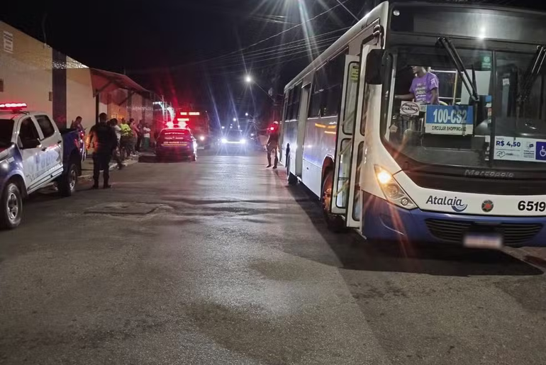 Homem morre atropelado por ônibus na Zona Sul de Aracaju