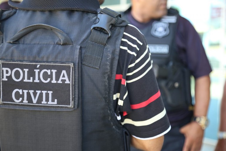 Polícia Civil prende dois suspeitos de duplo homicídio na Praia do Abaís