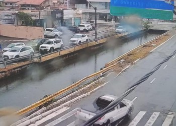 Chuvas intensas causam alagamentos e interdição de imóveis na Zona Norte da capital