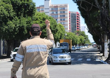 SMTT inicia bloqueios de trânsito para realização do desfile de 7 de setembro; confira os desvios