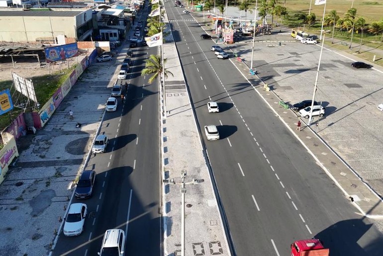 Corrida "Outubro Rosa" altera trânsito na Orla de Atalaia neste sábado (18)