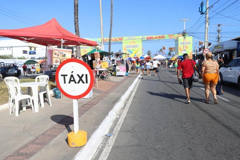 Pré-Caju terá pontos exclusivos para táxis e transportes por aplicativo na Orla de Atalaia