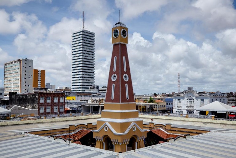 Emília Corrêa assina decreto que inicia processo de revisão do Plano Diretor de Aracaju