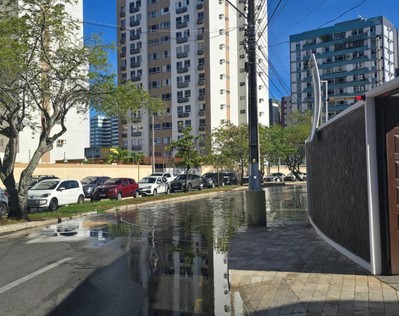 Aracaju tem alerta de maré alta, chuvas intensas e possibilidade de inundações