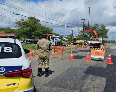 Manutenção de adutora altera trânsito no bairro Capucho, em Aracaju