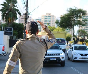 SMTT orienta condutores durante o Carnaval em Aracaju