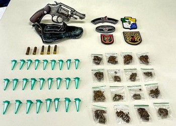 Polícia apreende arma e drogas após fuga de suspeitos em Nossa Senhora do Socorro