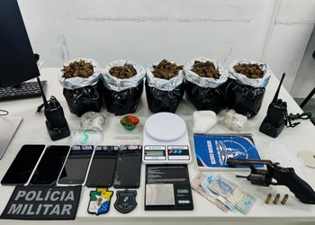 Operação contra o tráfico termina com homem preso e adolescente apreendido em Socorro