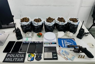 Operação contra o tráfico termina com homem preso e adolescente apreendido em Socorro