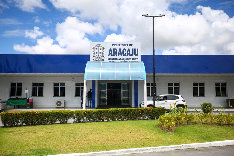 Regularidade na contratação emergencial de veículo blindado pela Prefeitura de Aracaju é confirmada pela Justiça