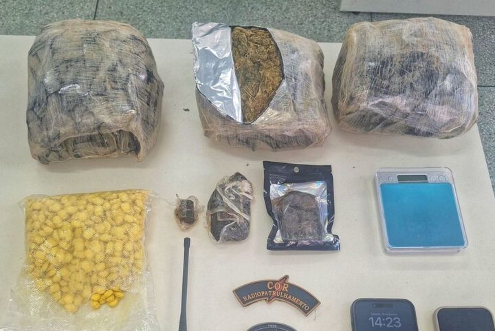 Suspeito de tráfico é preso com drogas em condomínio no Inácio Barbosa