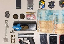 Casal suspeito de tráfico é preso com drogas, armas e R$ 3 mil em Estância