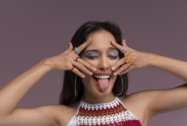 Make de Carnaval: dicas para fazer a maquiagem resistir durante a folia