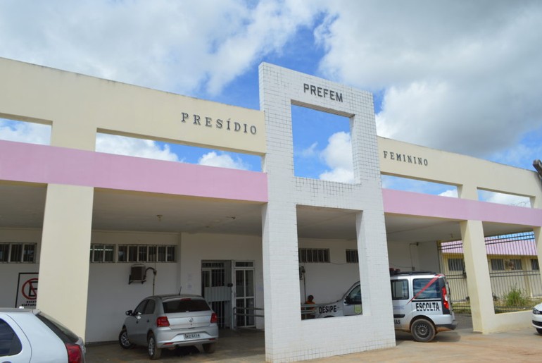 “Responsável pelo vazamento será responsabilizado”, diz secretária de Justiça sobre fotos de médica encontrada morta em presídio