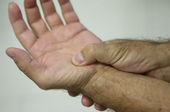 É lei: Fibromialgia será considerada deficiência a partir de 2026 em todo o país