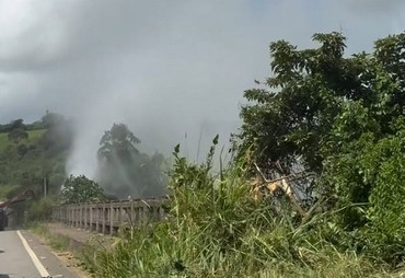Adutora rompe e provoca forte vazamento de água em Japaratuba