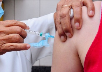 Vacinação contra HPV é ampliada para jovens de 15 a 19 anos em São Cristóvão