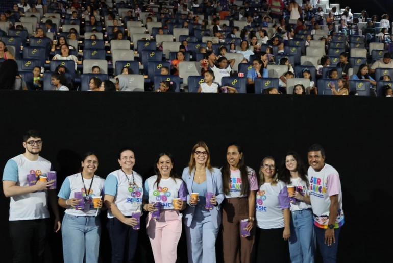 Crianças de instituições participam de tarde de cinema promovida pelo Governo de Sergipe em Aracaju