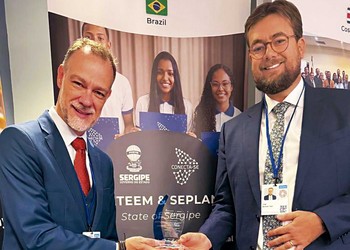 Seplan e Seteem participam de cerimônia de graduação de programa de letramento digital do Conecta-SE