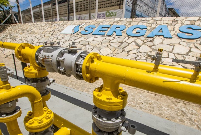 Alese aprova projeto que permite ao Estado assumir controle total da Sergas