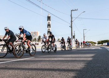 Ironman 70.3 reúne mais de 1,3 mil atletas na Orla da Atalaia em Aracaju