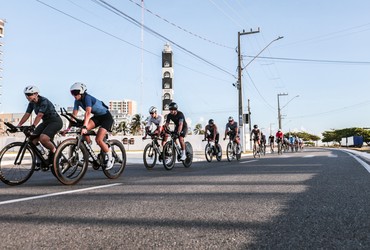 Ironman 70.3 reúne mais de 1,3 mil atletas na Orla da Atalaia em Aracaju