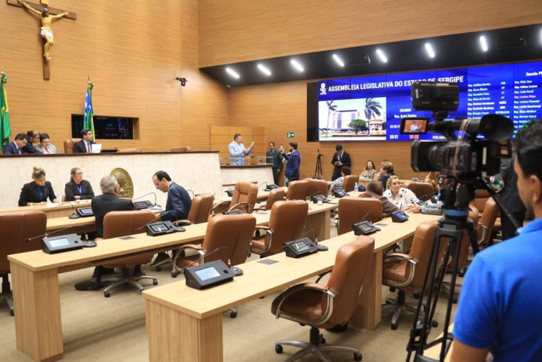 Alese aprova reestruturação do plano de carreira da Saúde com criação de cerca de 400 cargos