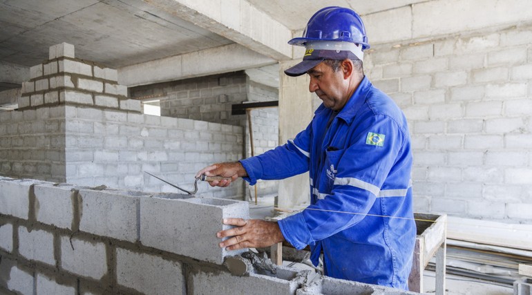 Governo lança 320 vagas em cursos gratuitos de qualificação na área da construção civil