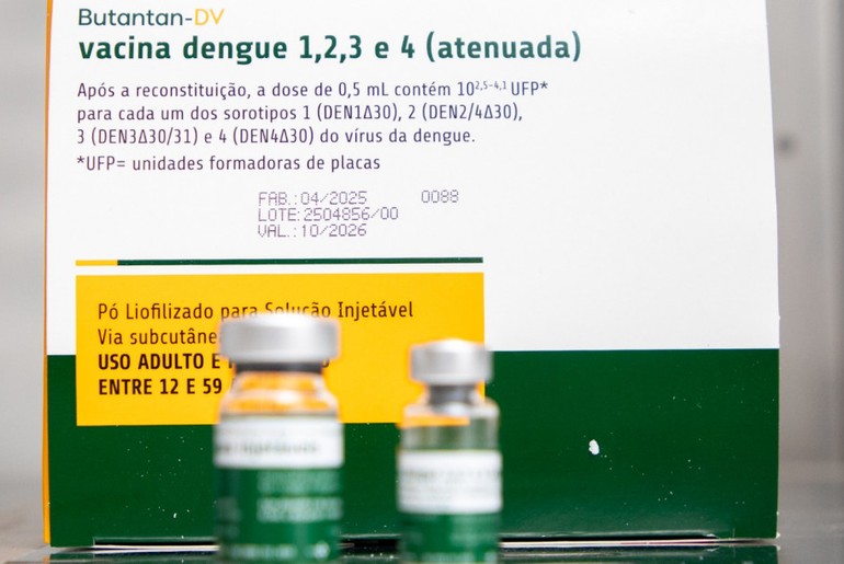 Sergipe recebe 7,9 mil doses de vacina contra a dengue e inicia imunização; saiba mais