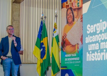 Número de sergipanos com carteira assinada supera beneficiários do Bolsa Família