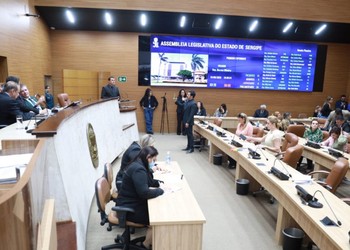 Alese aprova projeto que reduz tempo de promoção e reforça efetivo da Polícia Militar