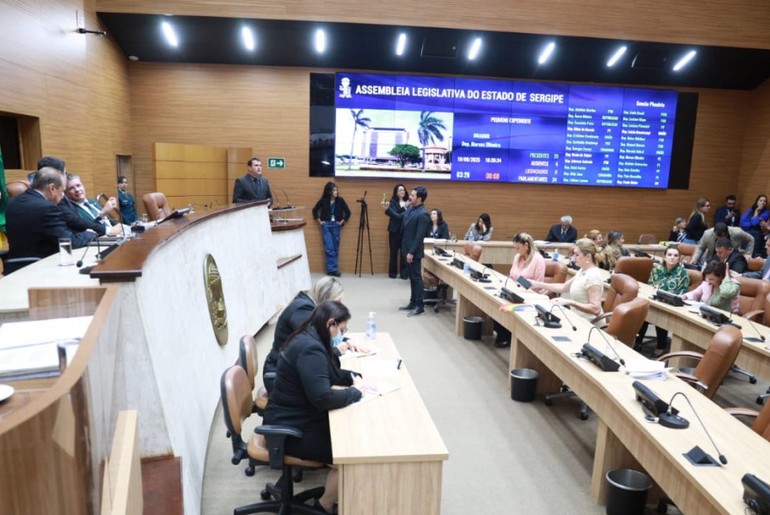 Alese aprova projeto que reduz tempo de promoção e reforça efetivo da Polícia Militar