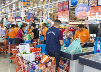 Serviços e comércio varejista crescem em Sergipe e registram alta acumulda, aponta IBGE