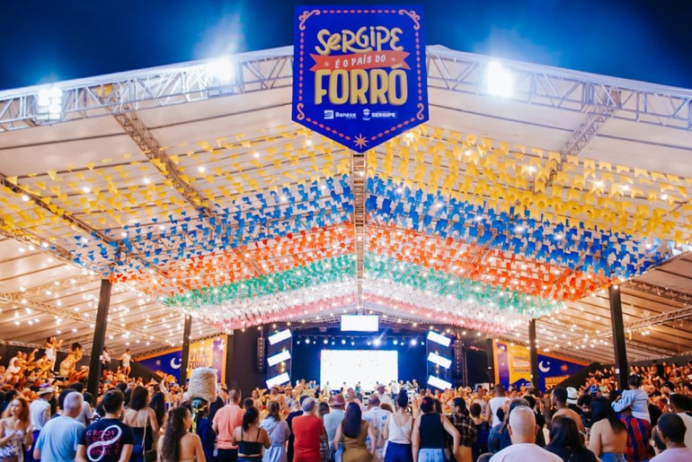 Vila do Forró terá shows, quadrilhas e espetáculos; confira a programação