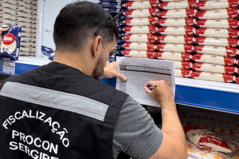 Quilo do arroz teve aumento de preço de 62% em Aracaju; confira a pesquisa