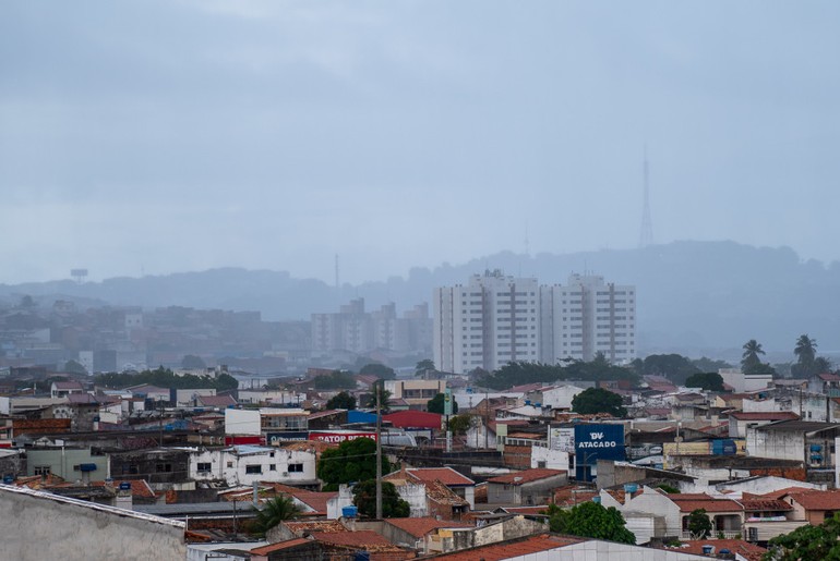 Chuvas moderadas a intensas são previstas em Sergipe até manhã de quarta-feira (22)