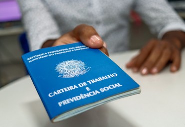 Governo se posiciona contra parecer que mantém jornada 6x1 em proposta das 40 horas semanais