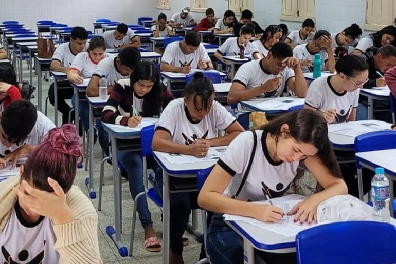 Programa Pré-Universitário realiza seleção de candidatos neste sábado (7)