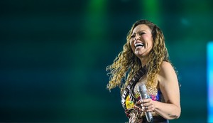 Solange Almeida comanda noite da ‘Quinta Delas’ no Arraiá do Povo