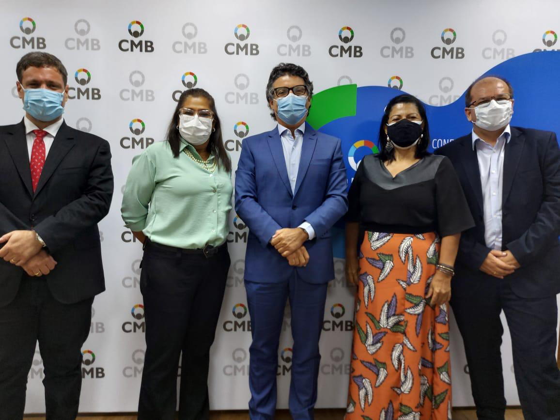 Gestores do Hospital de Cirurgia realizam visita a parlamentares para captar recursos