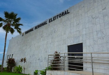 TRE mantém cassação de prefeito e vice de Santa Rosa de Lima por abuso de poder econômico
