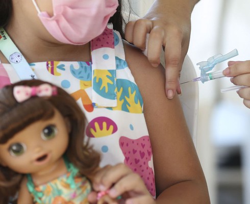 Vacinação contra pólio e covid é ofertada nos shoppings de Aracaju neste sábado (26)