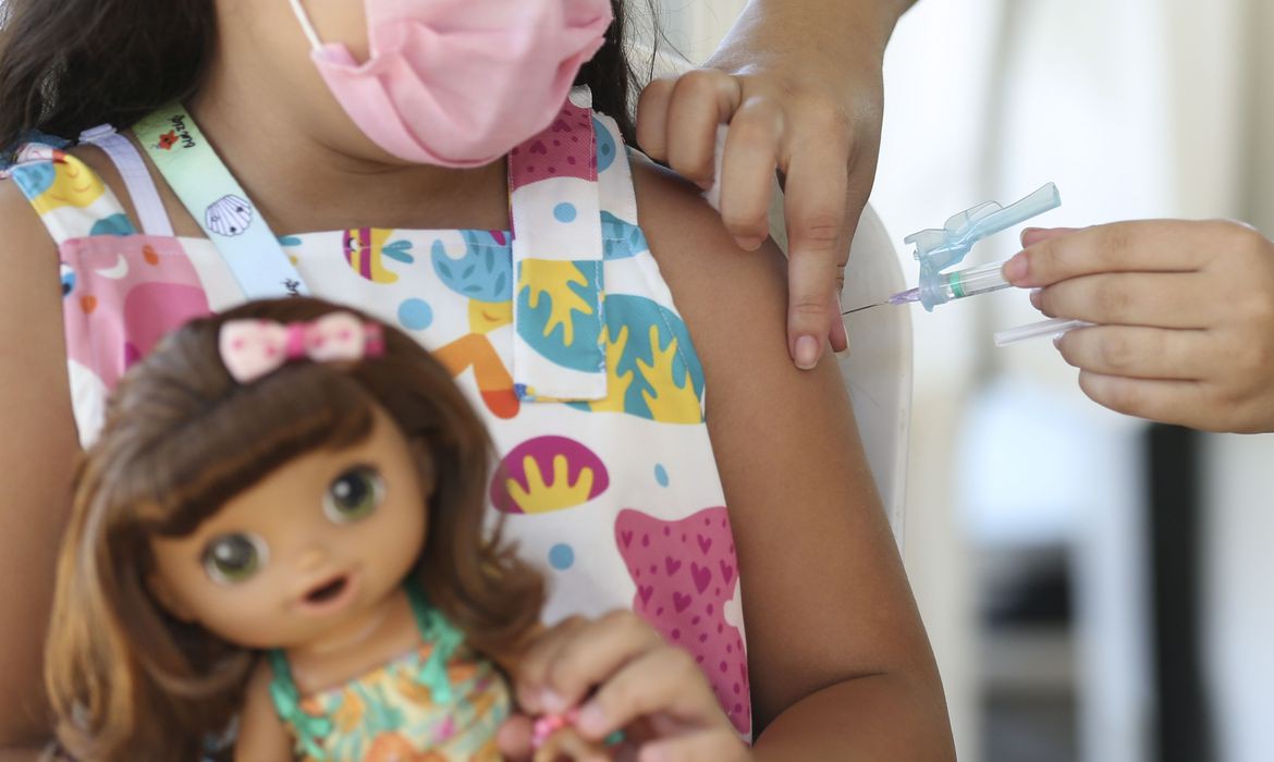 Vacinação contra pólio e covid é ofertada nos shoppings de Aracaju neste sábado (26)