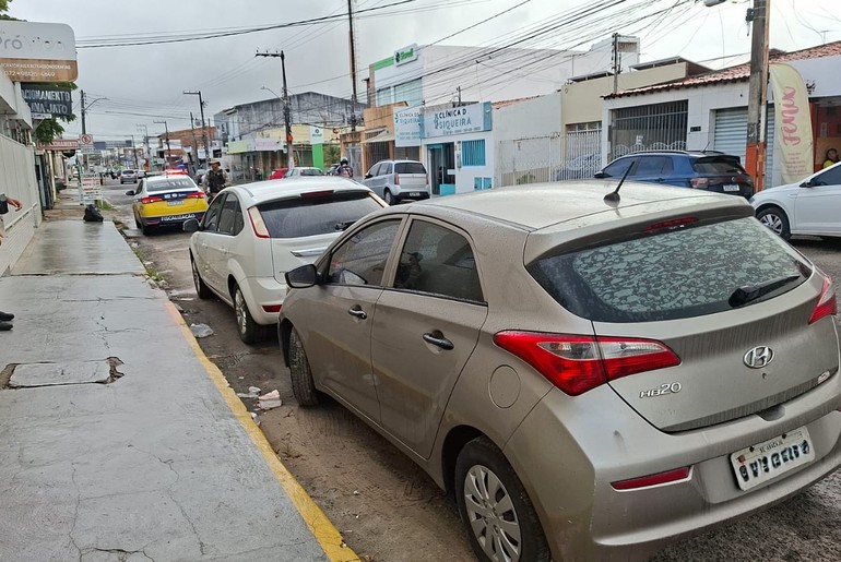 63 acidentes e 105 ocorrências relacionadas a estacionamento irregular são registrados em Aracaju na última semana