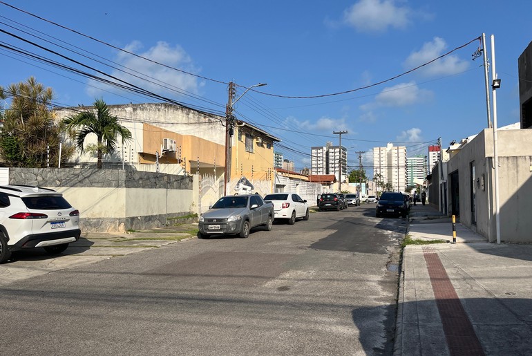 Rua Péricles Muniz Barreto, no Salgado Filho, passa a ser mão única a partir de terça-feira (30)